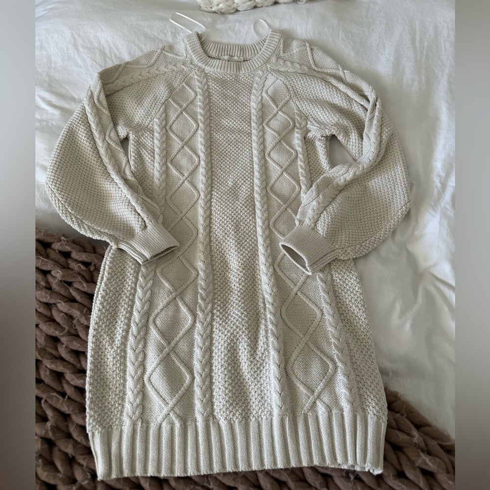 Freshman 1996 long Cableknit Sweater NWOT